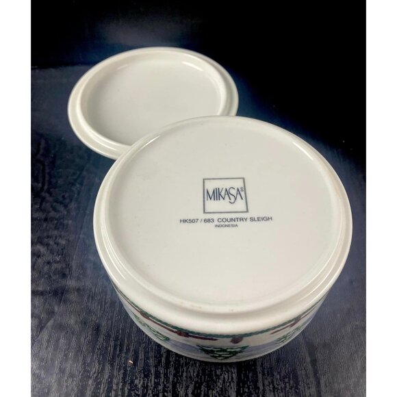 Mikasa Christmas Country Sleigh Ride Lidded Porcelain Lidded Dish Box Collectibl - Picture 7 of 7